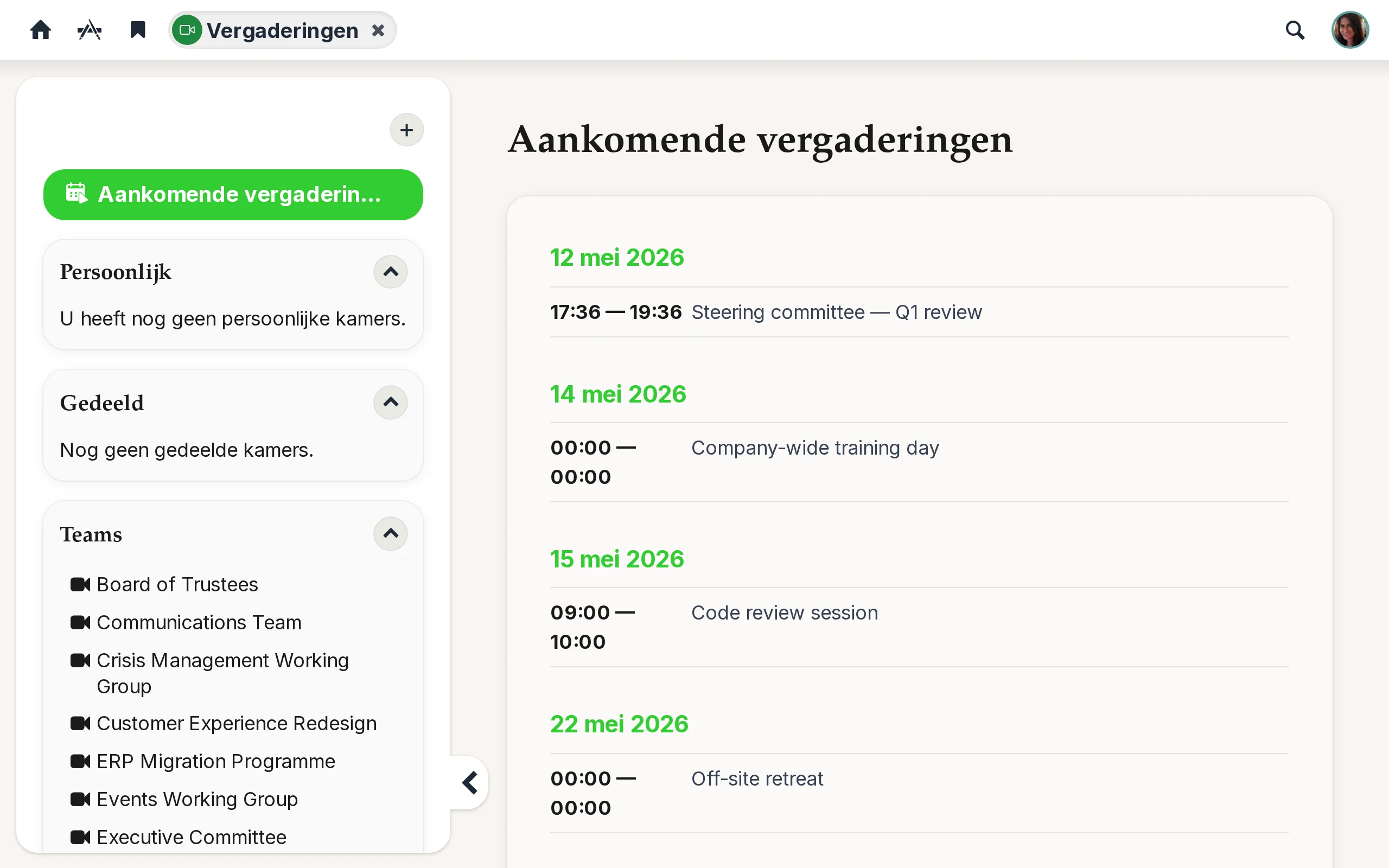 Zijbalk van de Meetings-app met persoonlijke, gedeelde en teamruimte-ruimtes